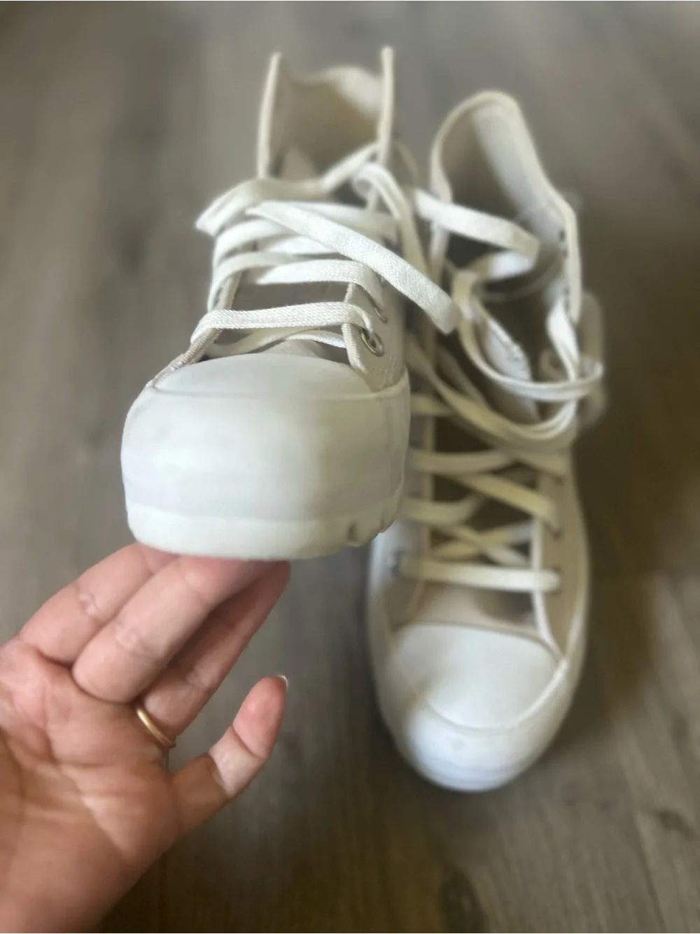 Converse Nude Beige aesthetic Platform Lug Sole High Top Sneakers in Cream/White - Picture 2 of 16